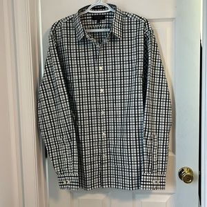 Banana Republic dress shirt. XL new.